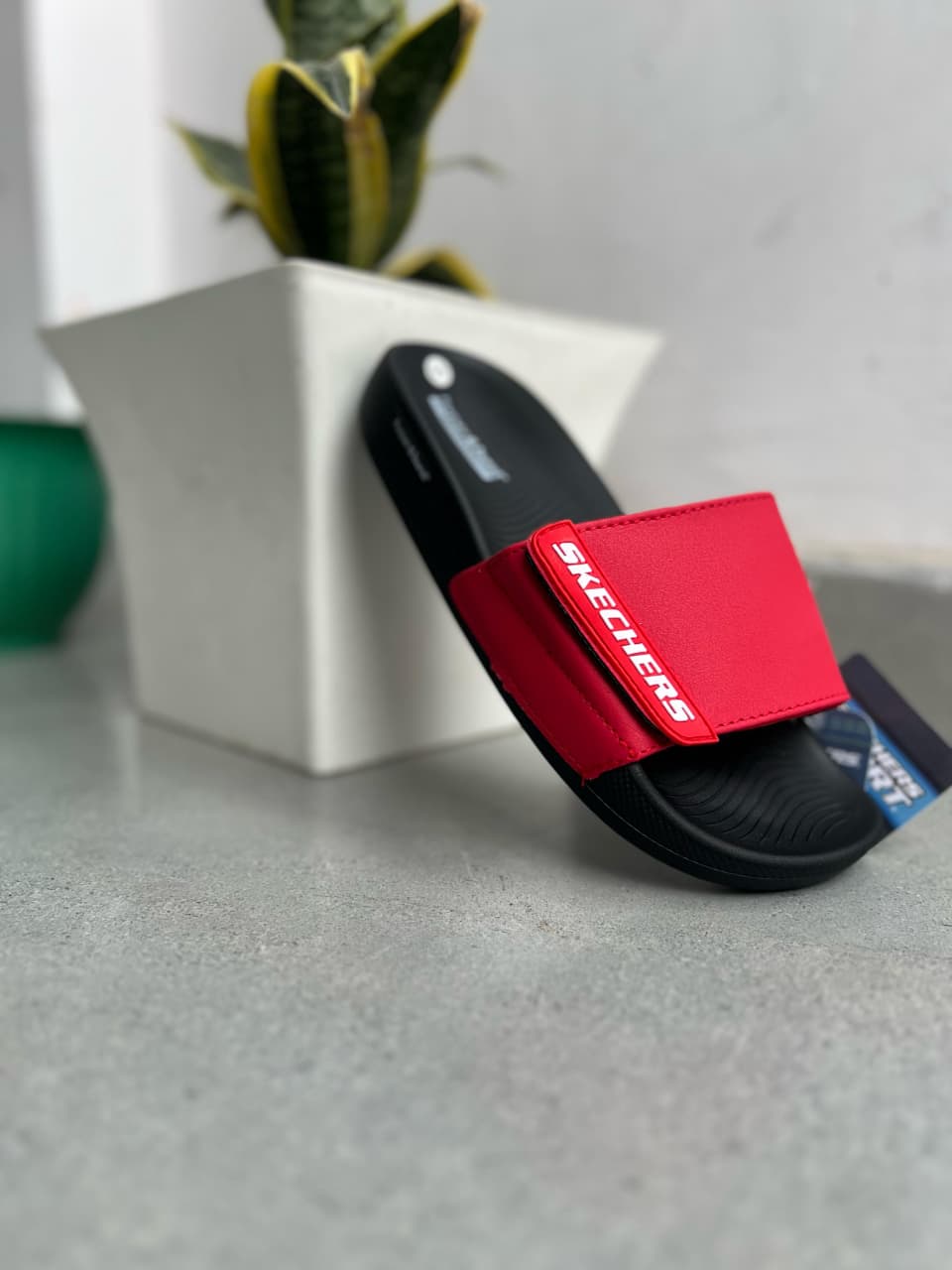 Shoes / Slippers